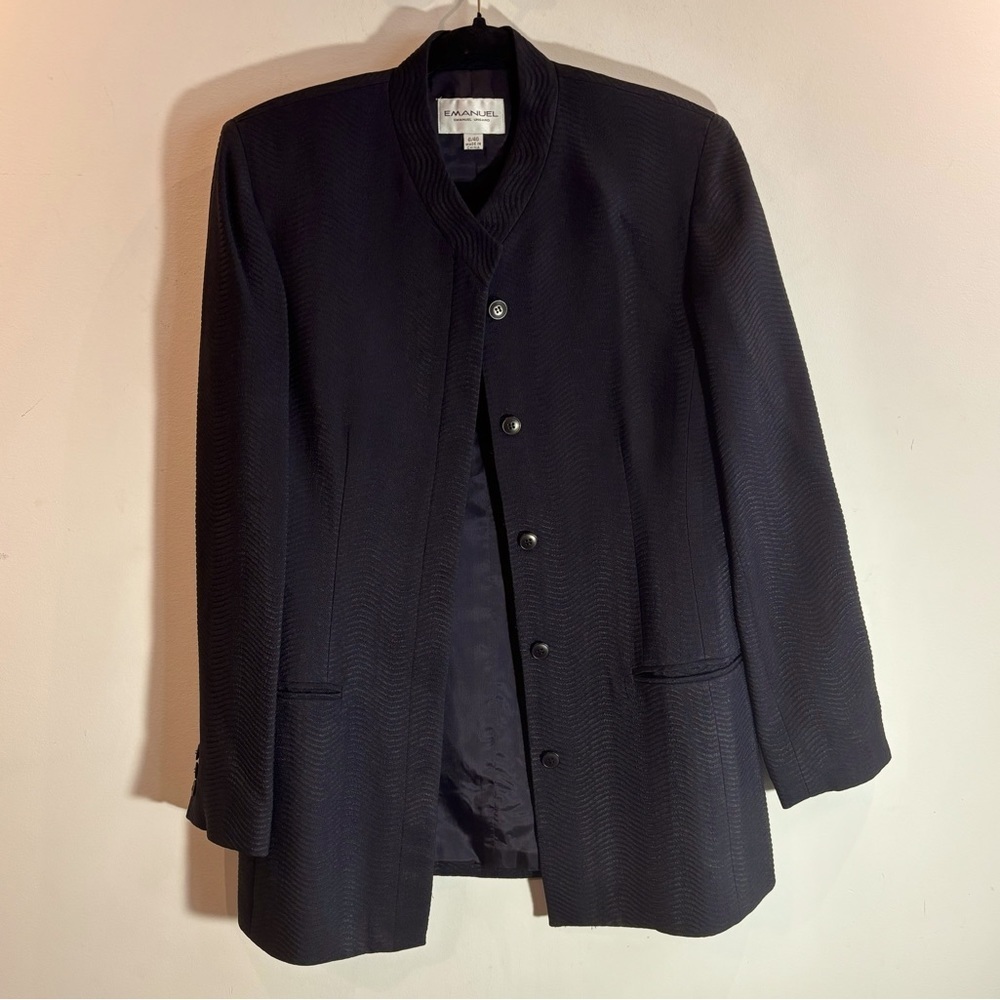 EMANUEL UNGARO Sz 6 Textured Pattern Lined Longer Line Smooth Lapel Blazer